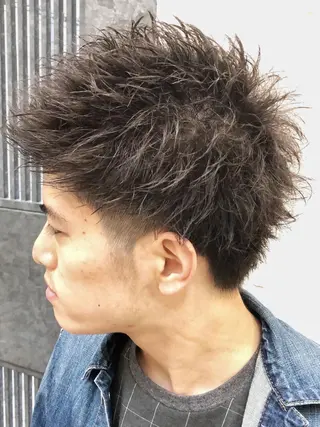 ショート カラー メンズ メンズヘア特化 崎田 成人のヘアスタイル