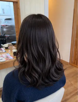 セミロング 艶髪カラー/髪質改善 細貝 舞利のヘアスタイル