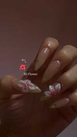 ネイル Nailstudio Hulmのネイルデザイン