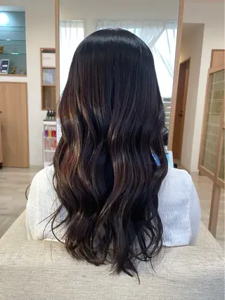 ロング être 加藤 悠花のヘアスタイル