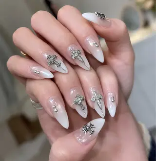 ネイル Julie Nail Rinのネイルデザイン
