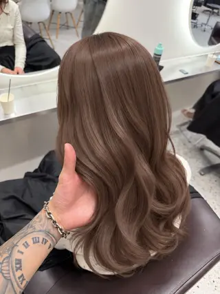 ロング カラー 💎艶髪ハイトーン yuukiのヘアスタイル
