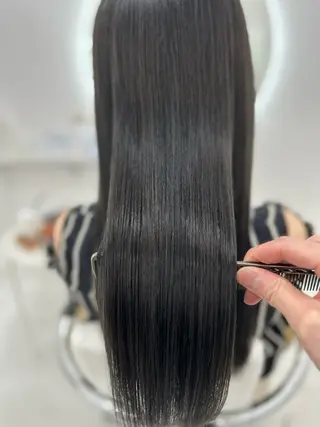 ロング aini上本町 吉元直明のヘアスタイル