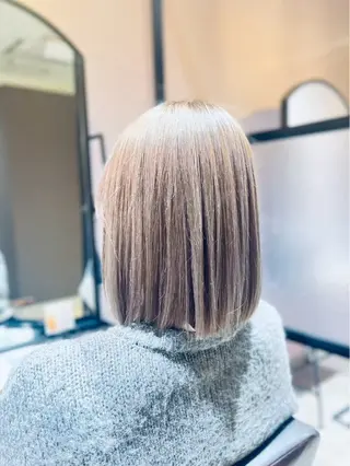 ミディアム ブリーチ・カットモデ ル募集中🫧高口小春のヘアスタイル