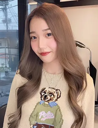 ロング 𝐈𝐑𝐈𝐀𐙚 /透明感カラー🫧のヘアスタイル