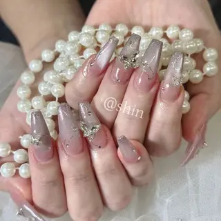 ネイル Queens ゲンのネイルデザイン
