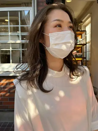 セミロング カラー eri kinjoのヘアスタイル