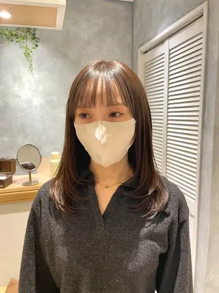 セミロング 透明感カラー 🩶🩵🩷AIRIのヘアスタイル