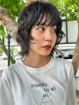 ミディアム 岩本 陽介のヘアスタイル