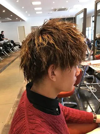 ショート カラー パーマ メンズ デザインカラー🌈 高木リョウのヘアスタイル