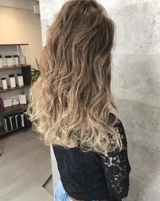 セミロング カラー 髪質改善 中川　翔のヘアスタイル