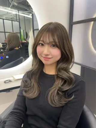 ロング カラー Ren. 🦋デザインカラーのヘアスタイル