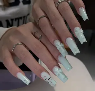 ネイル エリ🫧 nail池袋東口のネイルデザイン