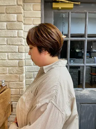 ショート レイヤースタイル⭐️ 村上のヘアスタイル