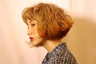ショート カラー 🤍髪質改善/縮毛矯 正/韓国レイヤー🩶のヘアスタイル