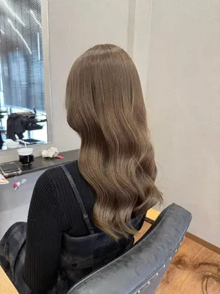 ロング カラー 鵜飼 真伍のヘアスタイル