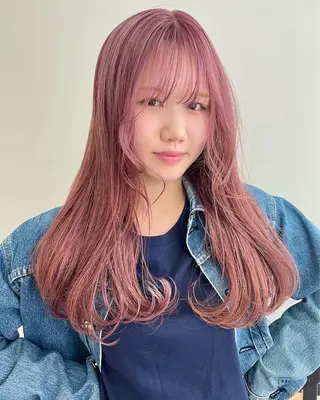 カラー 🎀ボブ+ハイトーン シュカ👶🏻のヘアスタイル