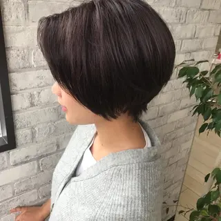 ショート カラー Oopsレイヤー 加藤澄都のヘアスタイル