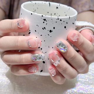 ネイル Queens テイのネイルデザイン