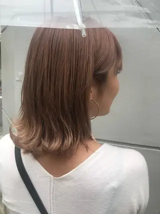 ショート カラー ヘアアレンジ サナ🌱 切りっぱなしボブのヘアスタイル