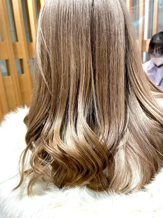 ロング ARMONY秋山輝也 コテ巻き風パーマ特化のヘアスタイル