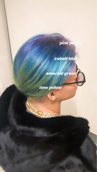 ショート カラー 渋谷ケアブリーチ Suuのヘアスタイル