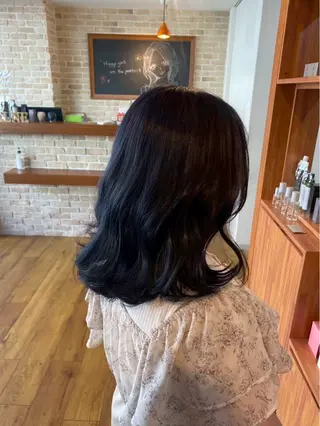 カラー 口丸 千尋のヘアスタイル