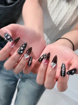 ネイル Julli NailStudioのネイルデザイン