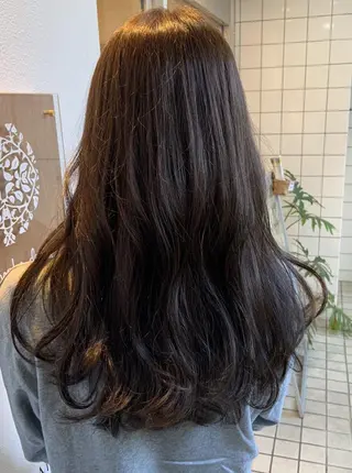 セミロング RAPT bis ラプトビズのヘアスタイル