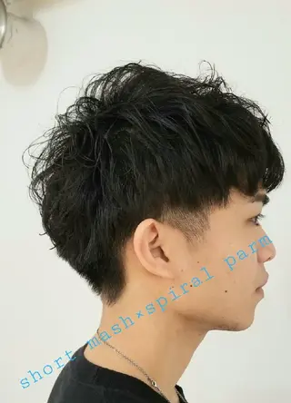 ショート パーマ メンズ ブリーチなしWカラー 【艶感✨透明感】中澤のヘアスタイル