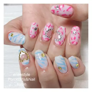 ミディアム ネイル 🐾enen style 🐾のネイルデザイン