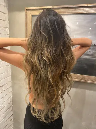 カラー 白髪に寄り添う美容師 オギノミワコですのヘアスタイル