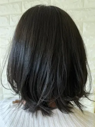 ミディアム カラー 英語ok sohee ソヒ 305号室のヘアスタイル