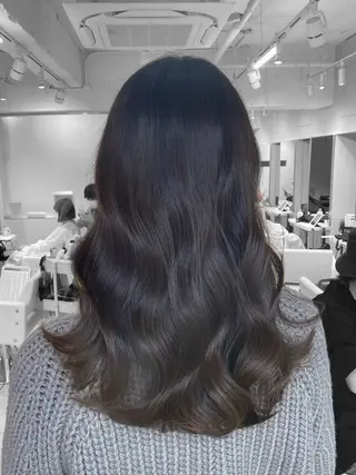 セミロング 暗色カラー/レイヤー 🩶KAITOのヘアスタイル