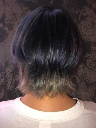 ショート カラー 松田 真央のヘアスタイル