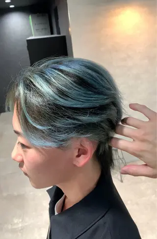 ミディアム カラー ヘアアレンジ メンズ 🔥ニュアンス フェザー小林海斗🔥のヘアスタイル