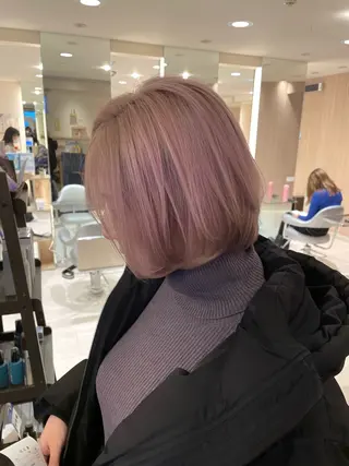 ショート カラー 美髪縮毛矯正✨ カラーが得意💪本間のヘアスタイル
