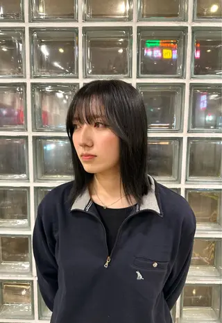 ミディアム 遠藤 日和のヘアスタイル