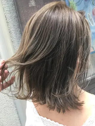 ミディアム カラー 菅村 勇亮のヘアスタイル