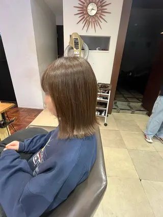 ミディアム カラー カットが上手い 💇‍♂🌸サク🌸のヘアスタイル