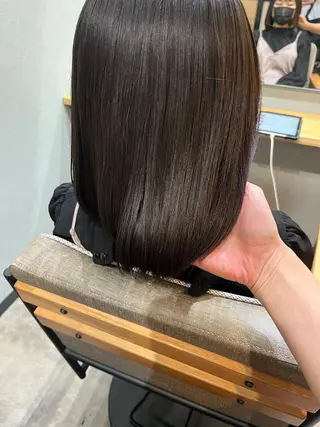 セミロング カラー パーマ ヘアアレンジ メンズ キッズ ネイル マツエク・マツパ アイブロウ 久木原 ゆりのヘアスタイル
