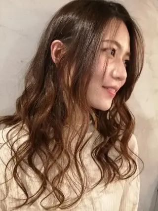 ロング カラー 傷ませないブリーチ 美容師🎉内山のヘアスタイル