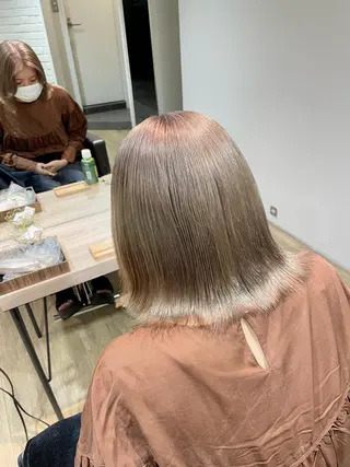 ミディアム 前田 菜奈子のヘアスタイル