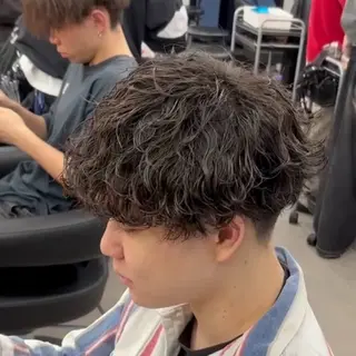 ショート カラー パーマ ヘアアレンジ メンズ キッズ 磯村 翔大のヘアスタイル