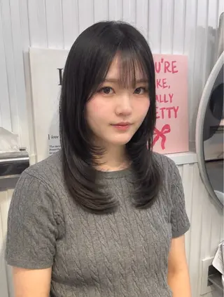 セミロング 松井 咲樹のヘアスタイル