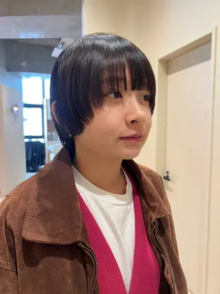 ショート レイヤーカット NERO加藤木麻彩のヘアスタイル