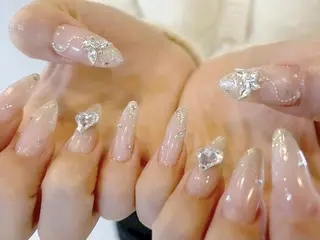 ネイル LIBELLE心斎橋 研修生のネイルデザイン