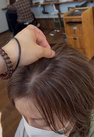 ミディアム 内山 優のヘアスタイル