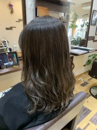 ロング カラー サトウ シューイチのヘアスタイル