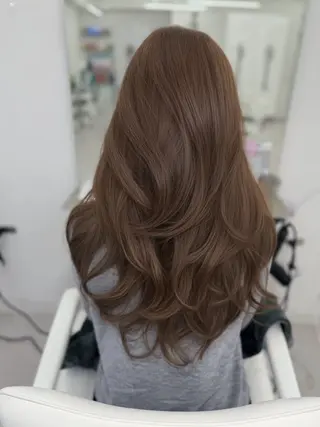 ロング カラー 顔まわりの神様✨ 透明感カラー藤嶋秀幸のヘアスタイル